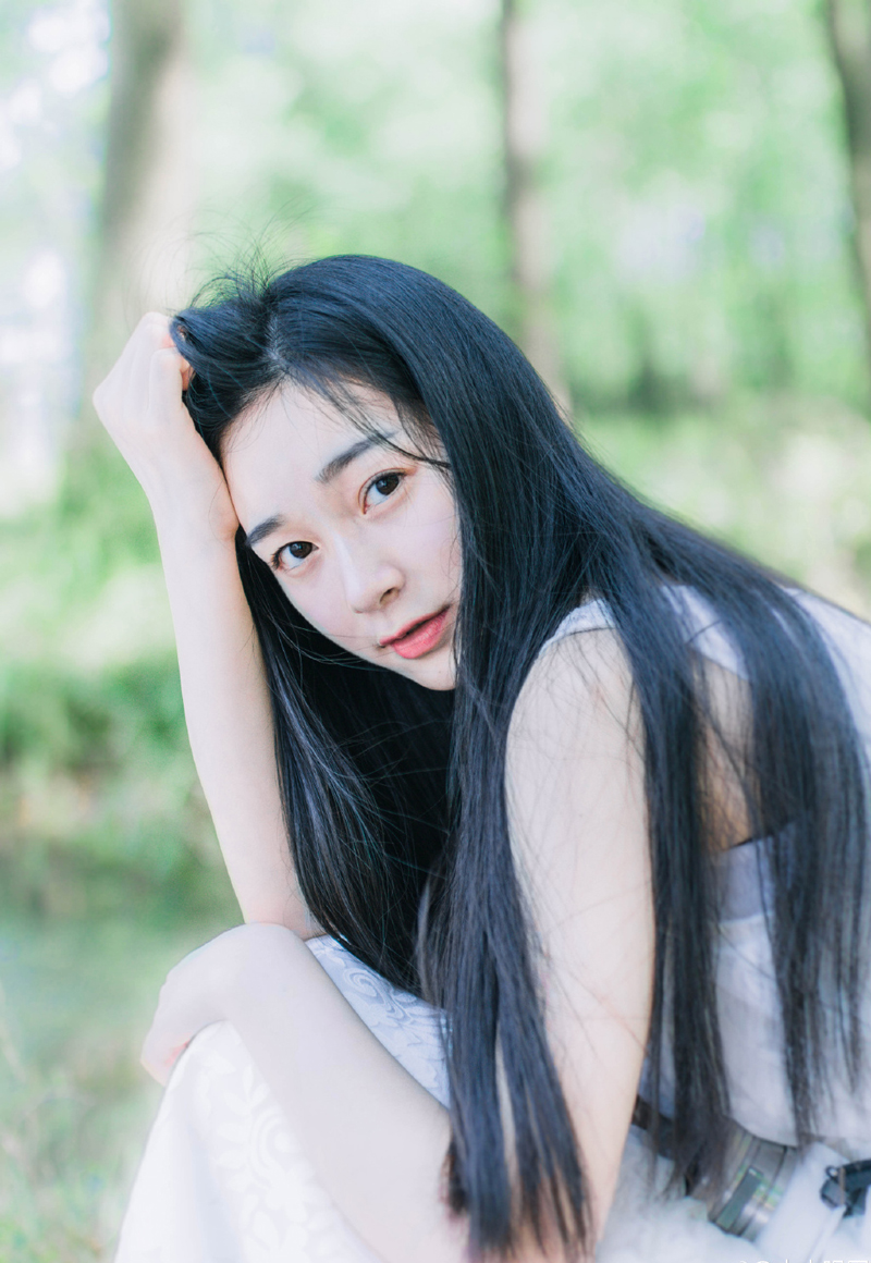 “何意？”刘璝面色不善的看着法正。
